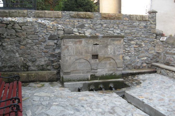 Uroševa ili mala česma, javne česme, spomenici kulture, kruševac, tursko doba Uroševa ili mala česma, javne česme, spomenici kulture, kruševac, tursko doba