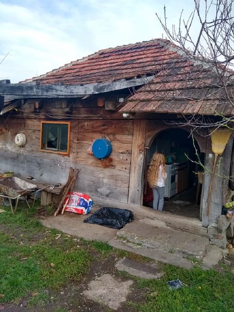 Ivana Lešević, devojčica, Kraljevo, Zlatokosa