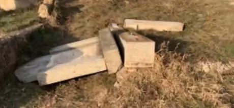 Gračanica Kišnica polomljeno 7 spomenika Gračanica Kišnica polomljeno 7 spomenika