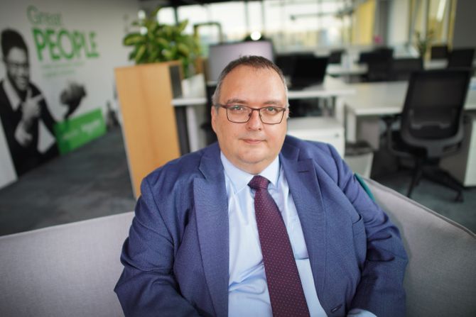 Dragoljub Damljanović, Schneider Electric