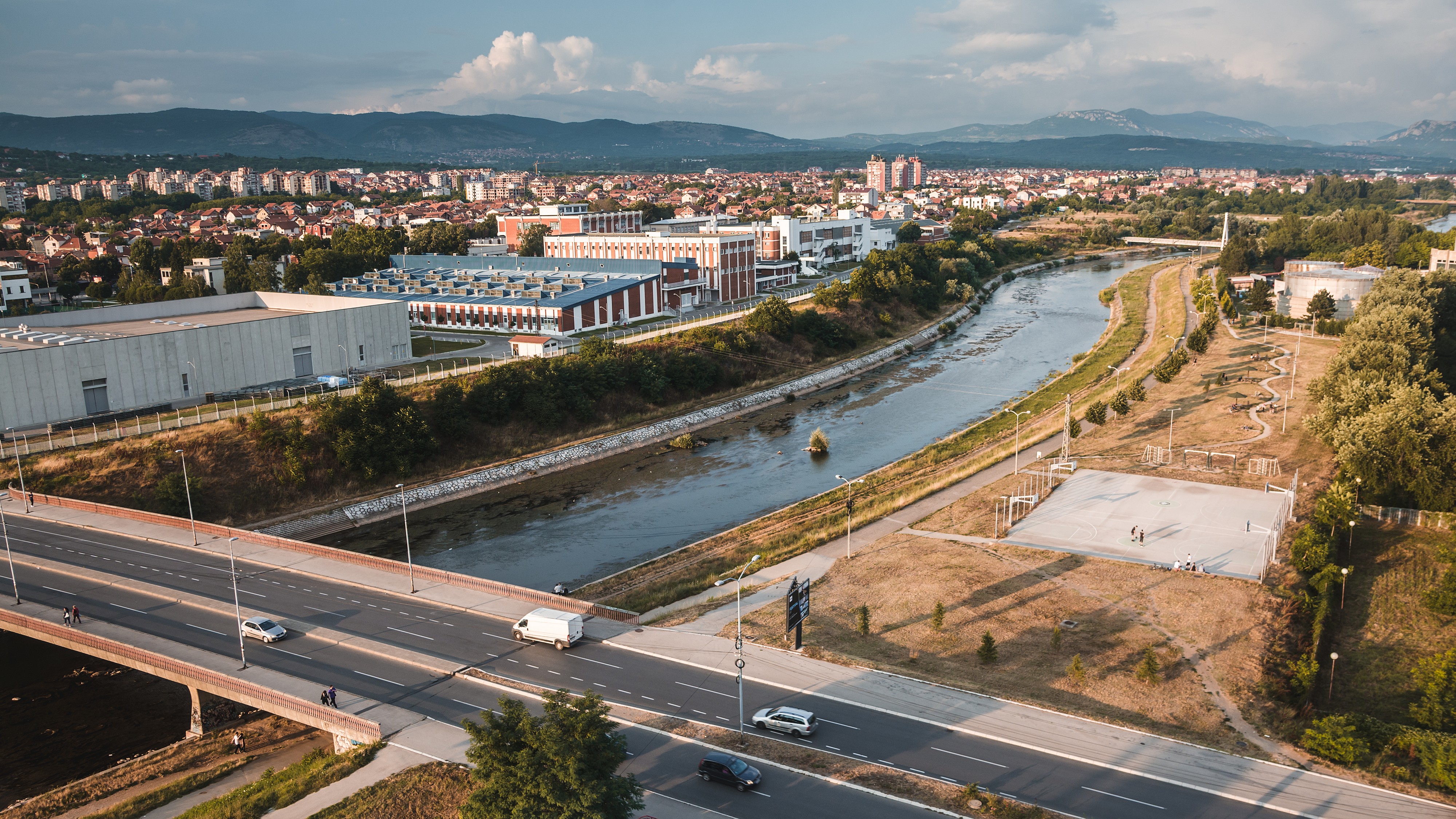 Vasa i kolega spasili ženu iz ledene Nišave: "Nismo razmišljali, bili smo spremni da skočimo"