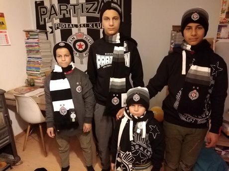 Porodica Petrović, deca, Partizan, Hetin