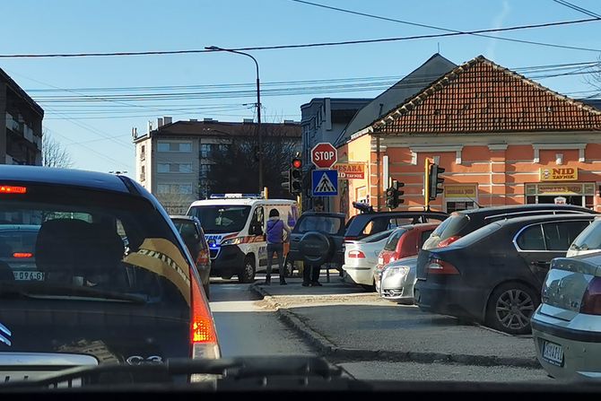 udes, saobraćajna nezgoda, oboren biciklista, čačak