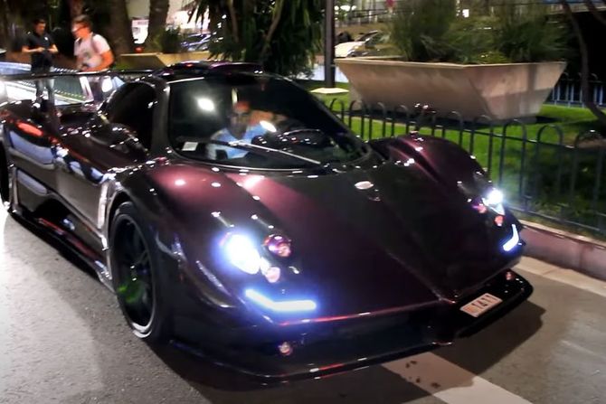 Pagani Zonda, Luis Hamilton