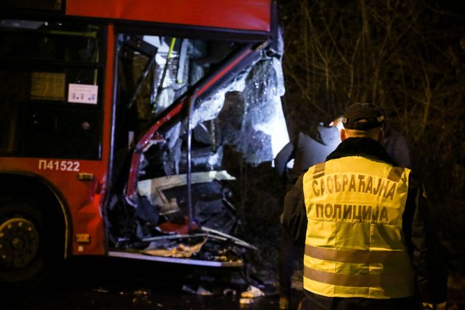 Sudar Autobusa i automobila