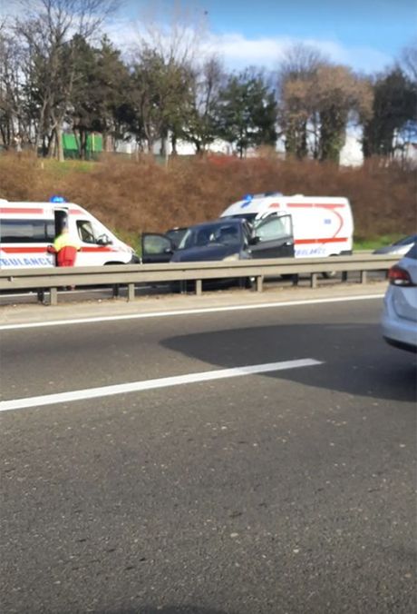 Udes na  autopu Udes na  autopu