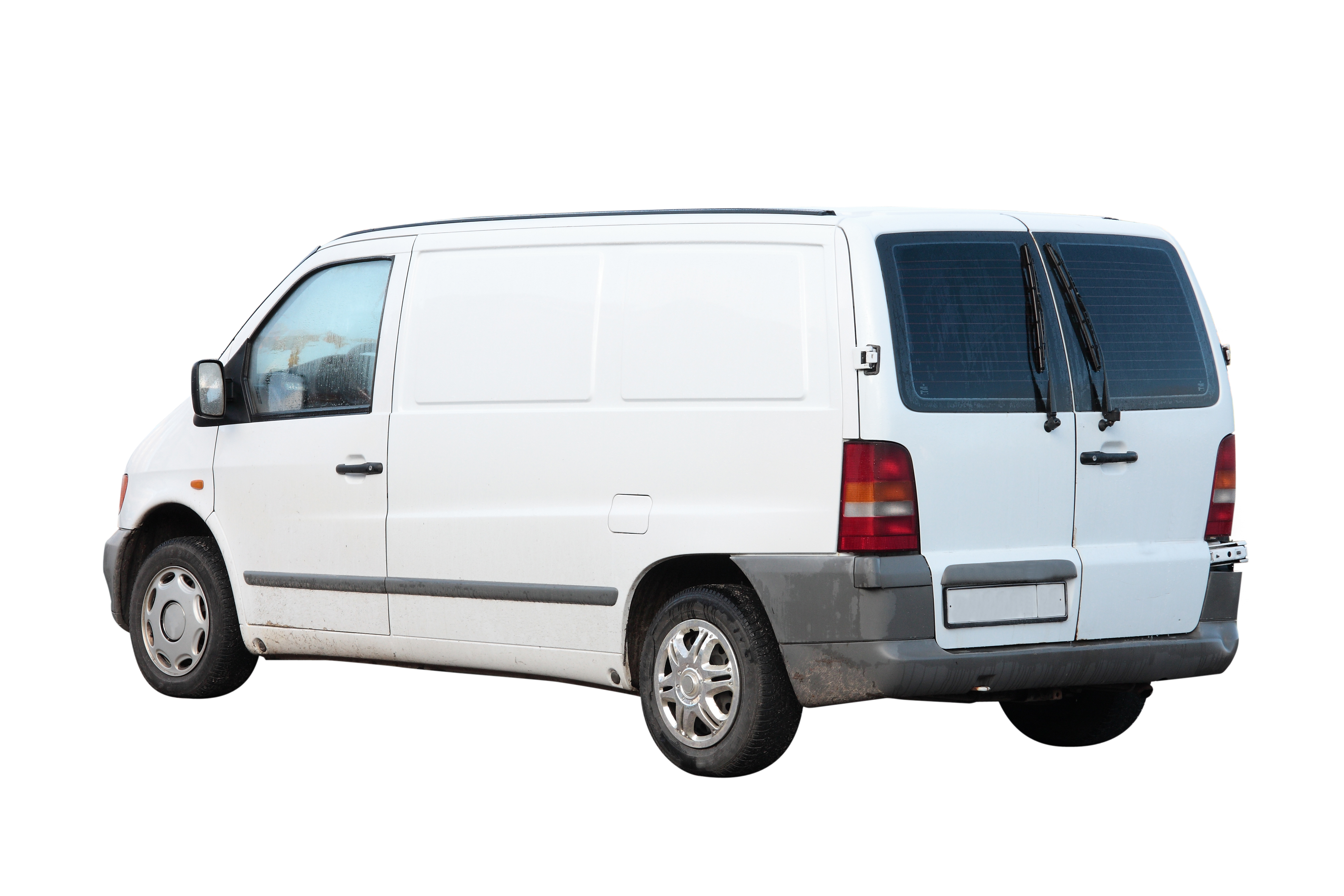 Otac držao sina (7) godinu i po zaključanog u kombiju: Dečak ne može da hoda, opravdanje je čist horor!