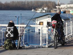 Reka Sava, Šetalište, Beton Hala