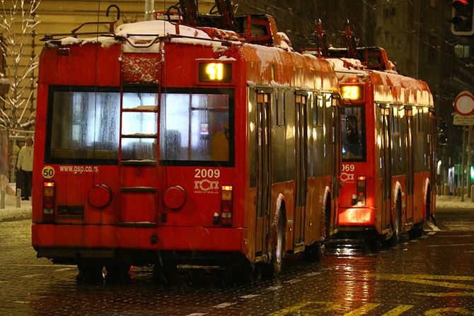 Trolejbus zima sneg gradski prevoz sneg gradski prevoz zima trolejbus sneg trolejbus 41