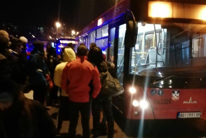 Mirijevo saobraćaj autobus vozač blokirao put