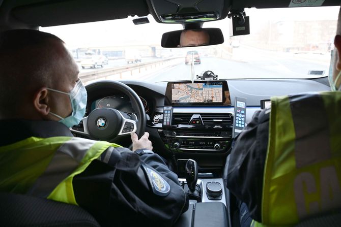 Saobraćajna policija, kontrola saobraćaja