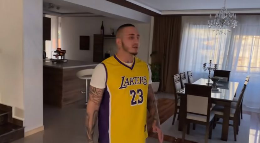 Srpski reper postavio džakuzi u kuhinji: Ima milionsku vilu na periferiji, sad pokazao kako se bahanališe