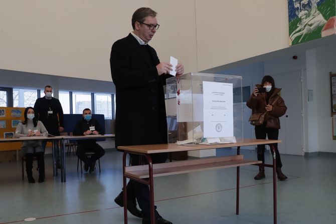 Aleksandar Vučić Referendum glasanje Aleksandar Vučić Referendum glasanje