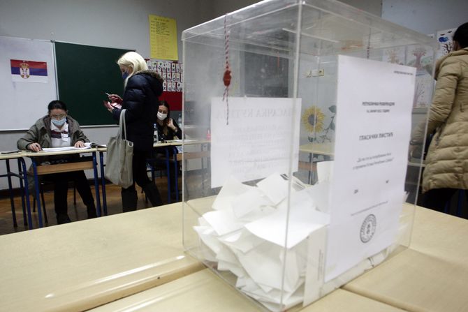 Referendum glasanje prebrojavanje glasova