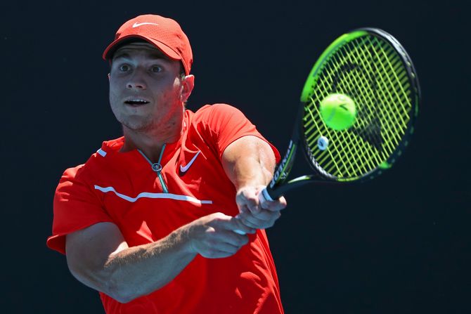 Kecmanović veoma lako krči put kroz Australijan open