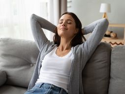 Uživanje, lenjost, odmaranje, devojka, žena