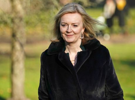 Liz Tras Liz Truss Liz Tras Liz Truss