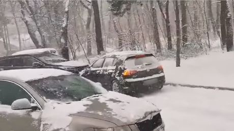 Automobil na snegu, Sneg sudar Zvezdara