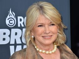 Marta Stjuart Martha Stewart