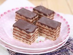 Oblande, kolači, slatko, čokolada, sitni kolači