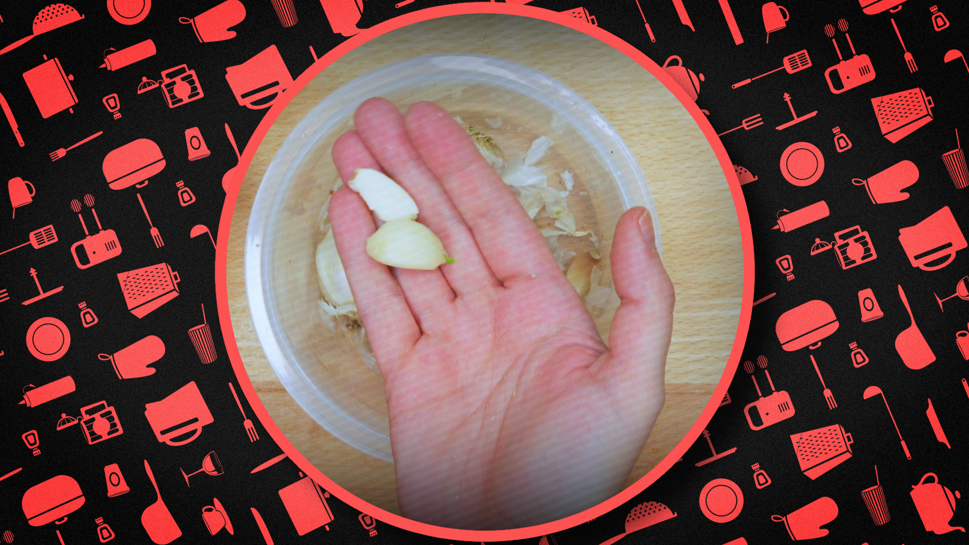 Većina ljudi ovo ne zna: Zato im beli luk istrune pre proleća