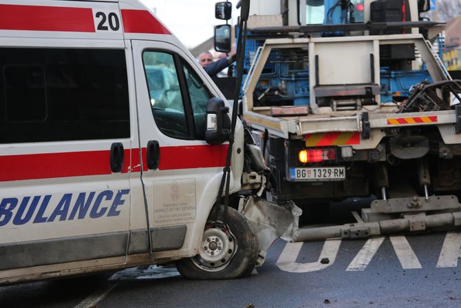 Kombi hitne pomoći, Udes Kombi hitne pomoći, Udes