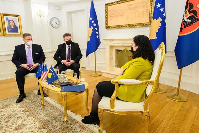 Vjosa Osmani, Gabrijel Eskobar