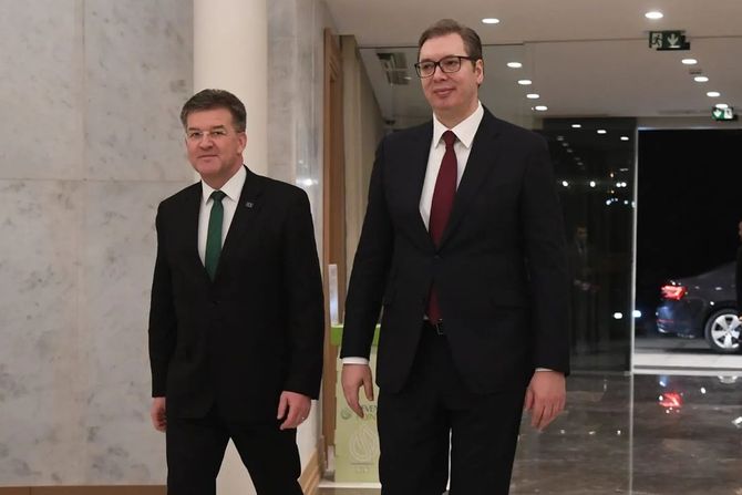 Aleksandar Vučić, Miroslav Lajčak