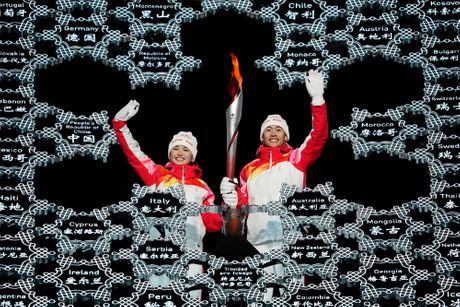 Dinigeer Yilamujian i Zhao Jiawen , Zimske olimpijske igre 2022