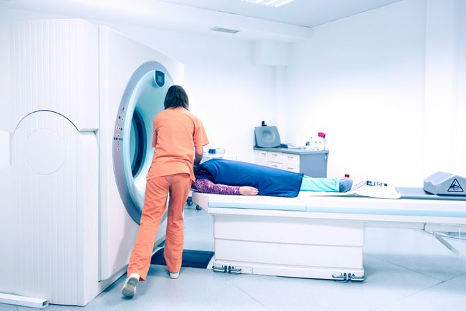 Magnetic resonance MRI, magnetna rezonanaca