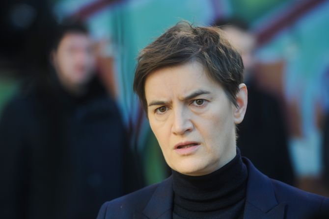 Rekonstrukcija pozorišta Dadov, Ana Brnabić