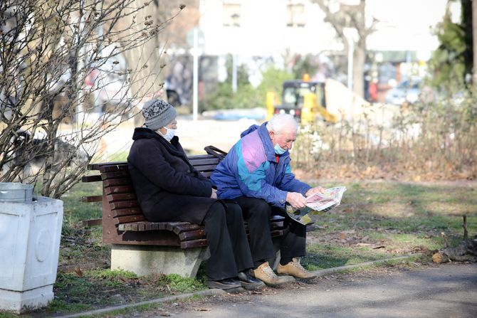 Hladno sunčano vreme, vremenska prognoza, šetači