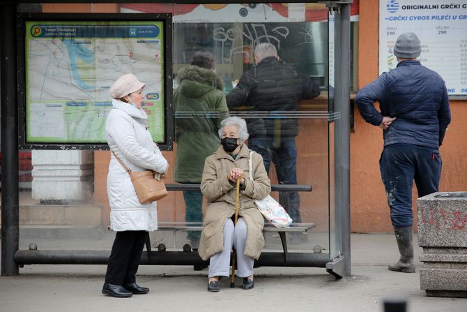 Hladno sunčano vreme, vremenska prognoza, šetači