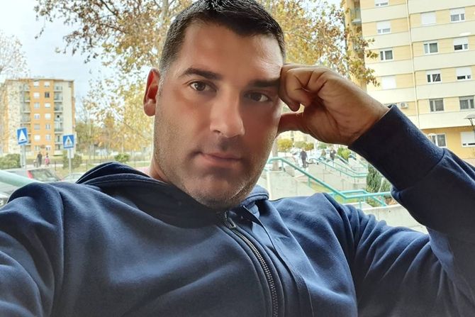 Vojkan Krstić Vojkan Krstić