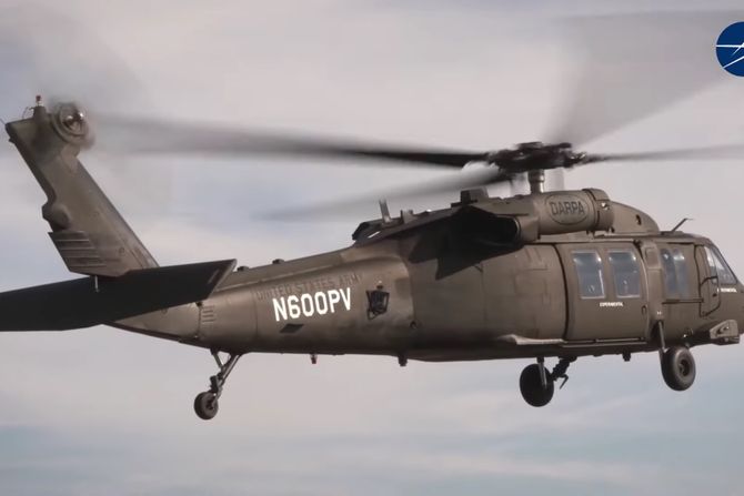 DARPA Black Hawk helikopter