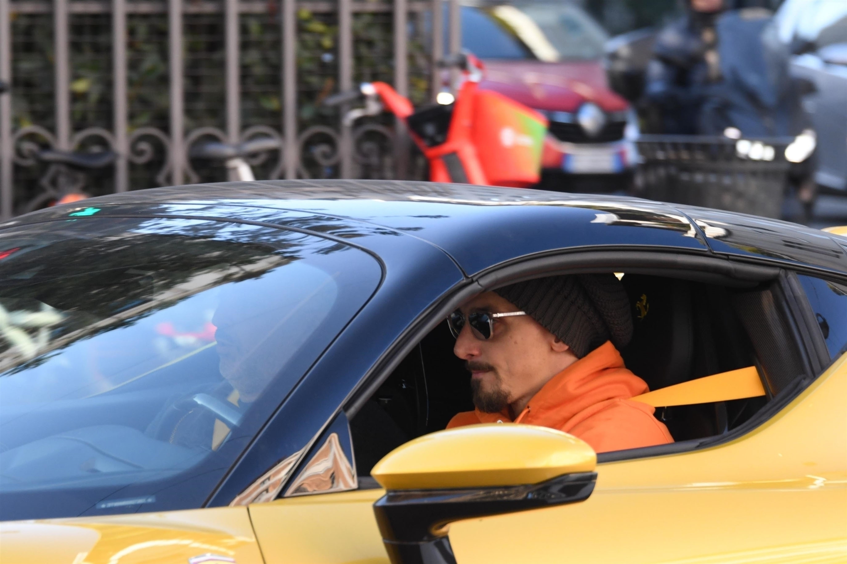 Zlatan Ibrahimović provozao skupoceni automobil u Stokholmu, iznenadićete se kad vidite koliko košta