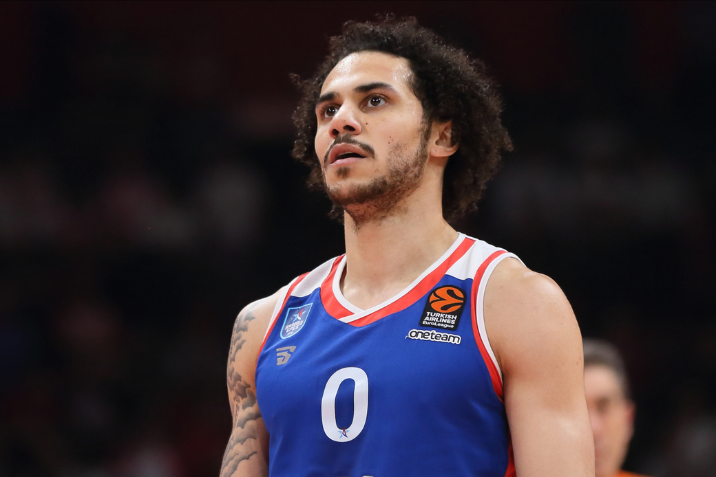 Larkin vodio Efes do polufinala turkog šampionata