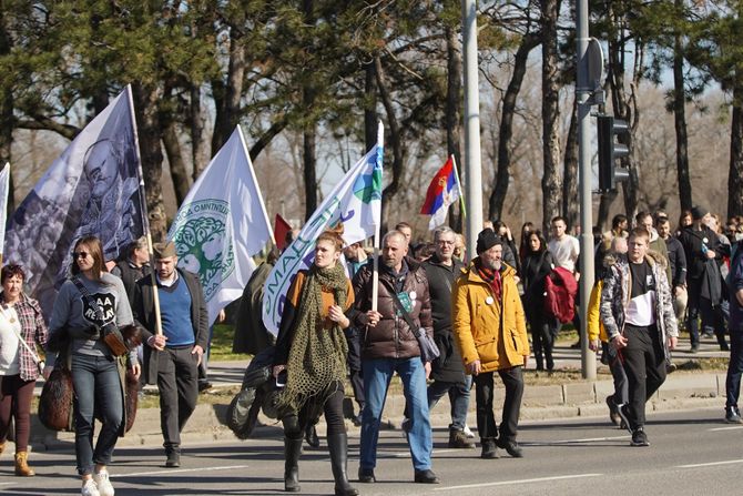 Protest ispred Palate Srbija