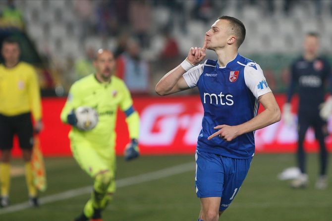Nikola Štulić, FK Crvena zvezda, FK Radnički Niš Nikola Štulić, FK Crvena zvezda, FK Radnički Niš