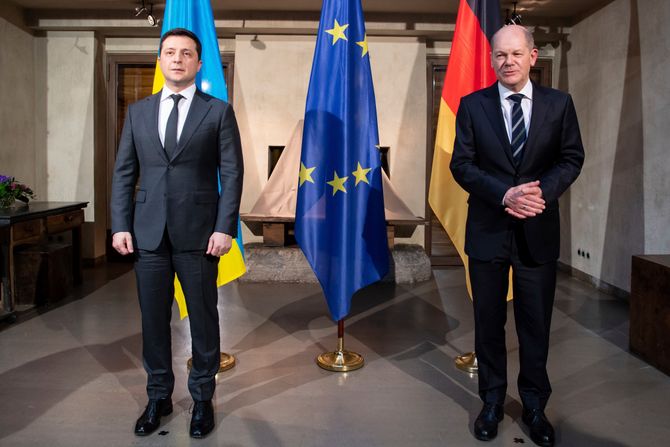 Volodimir Vladimir Zelenski i Olaf Šolc Volodimir Vladimir Zelenski i Olaf Šolc