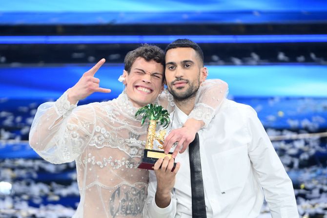 Rappresentante italiano a Eurovision 2022 posa completamente nuda – 350.000 like in un’ora