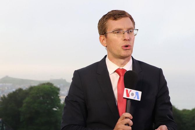 Philip Crowther Philip Crowther