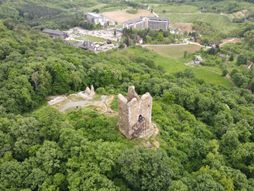 Vrdnik, Vrdnička kula, banja Vrdnik, Srbija