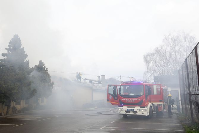 Požar Novi Beograd, restoran Radnički