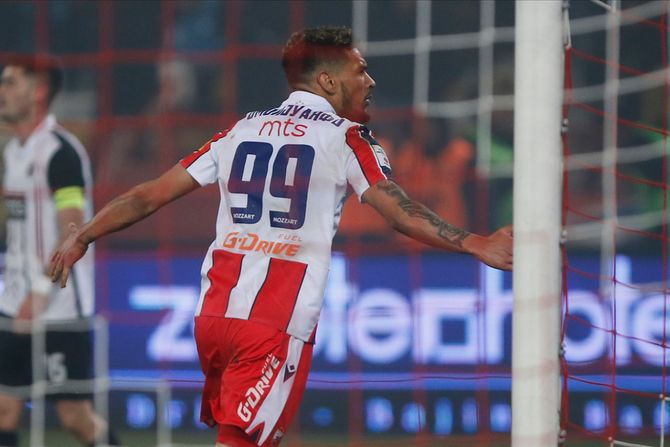 Ohi Omoijuanfo, Omoižuanfo, FK Crvena zvezda, 166. večiti derbi