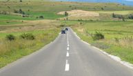 Ovo sada ne bi trebalo da bude ovako: Iz automobila snimili šokantnu scenu na jugozapadu Srbije