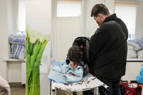 Ukrajina rat u Ukrajini  Marijupolj žrtva dete Kiril  roditelji Marina Jecko i Fedor  Rusija