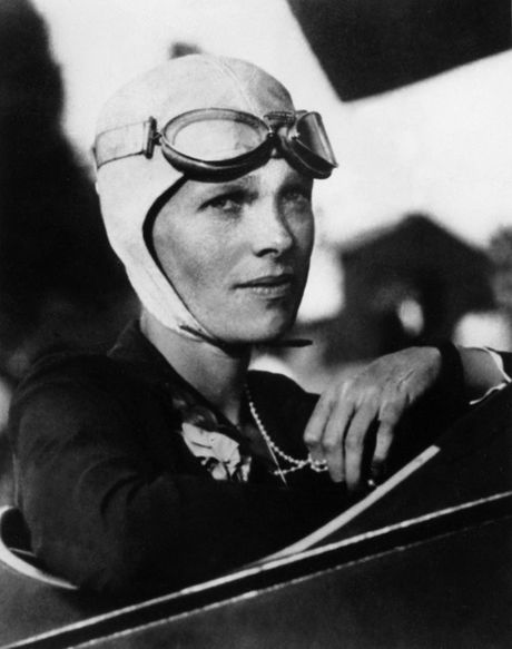 Amelija Erhart, Amelia Earhart