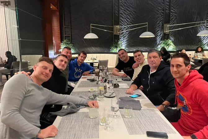 Miško Ražnatović, Nikola Jokić, Jokićeva braća, Nemanja Jokić, Strahinja Jokić, Nemanja Bjelica, Vlatko čančar, Dejan milojević Miško Ražnatović, Nikola Jokić, Jokićeva braća, Nemanja Jokić, Strahinja Jokić, Nemanja Bjelica, Vlatko čančar, Dejan milojević