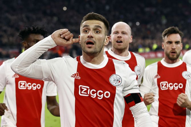 Dušan Tadić, FK Ajaks